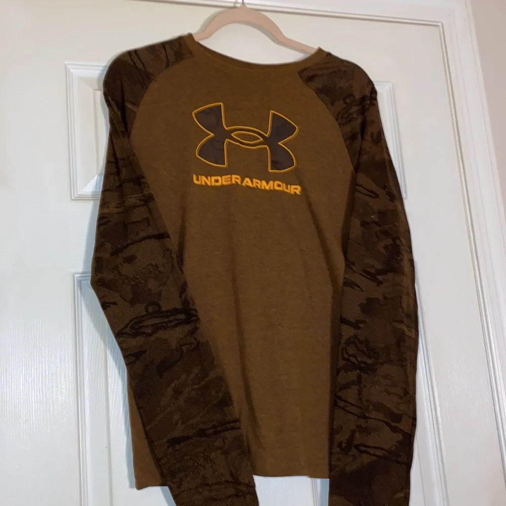 Under Armour Brown Camouflage Long Sleeve Crew Neck Loose Fit Youth XL